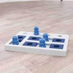 Trixie Dog Activity Chess Denkspel Hondenspeelgoed 40x27 Cm 1.3 Kg Donkerblauw Wit Lichtblauw 1 Stuk Level 2 -Default Template 5 trixie hondenspeelgoed chess strategiespel 430409